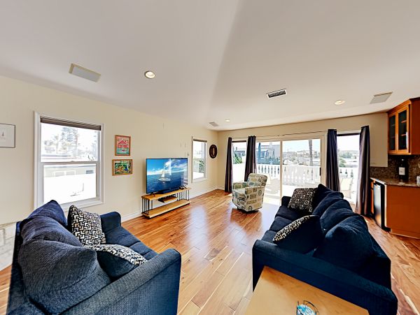 Santa Barbara County Home 1017342