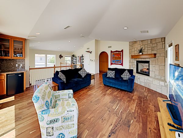 Santa Barbara County Home 1017342
