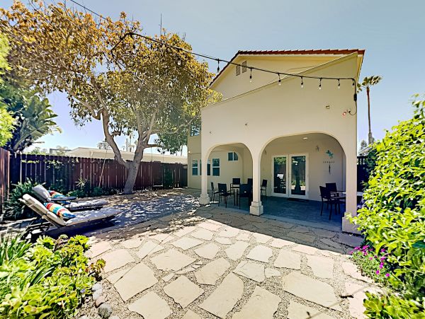 Santa Barbara County Home 1017342