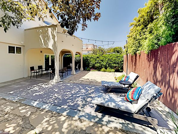 Santa Barbara County Home 1017342