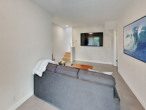 Santa Barbara County Home 1017343