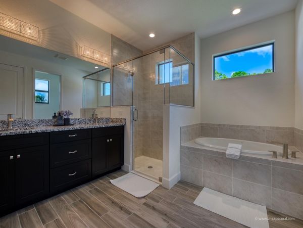 Gorgeous Vacation Villa in Cape Coral Sleeps 6