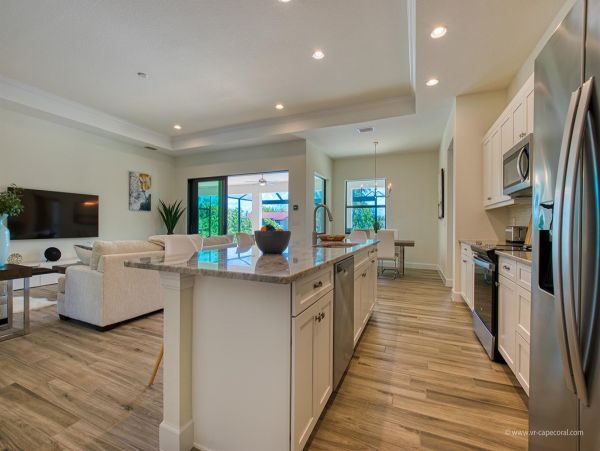 Gorgeous Vacation Villa in Cape Coral Sleeps 6
