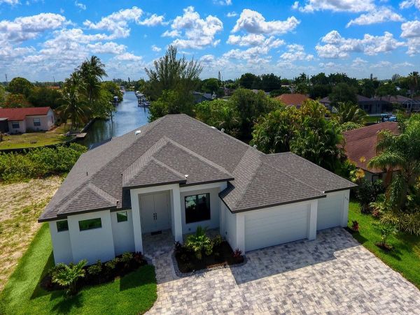 Gorgeous Vacation Villa in Cape Coral Sleeps 6