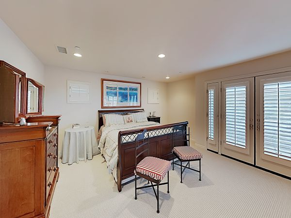 Santa Barbara County Home 1017345