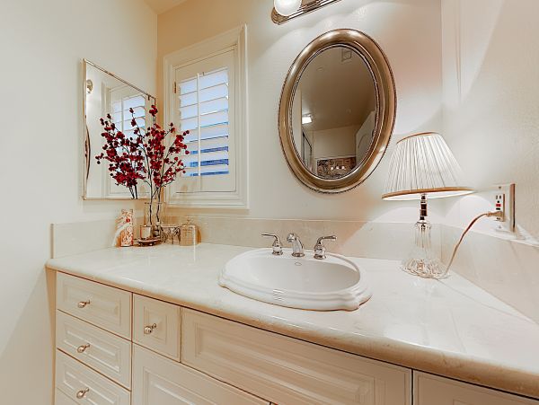 Santa Barbara County Home 1017345