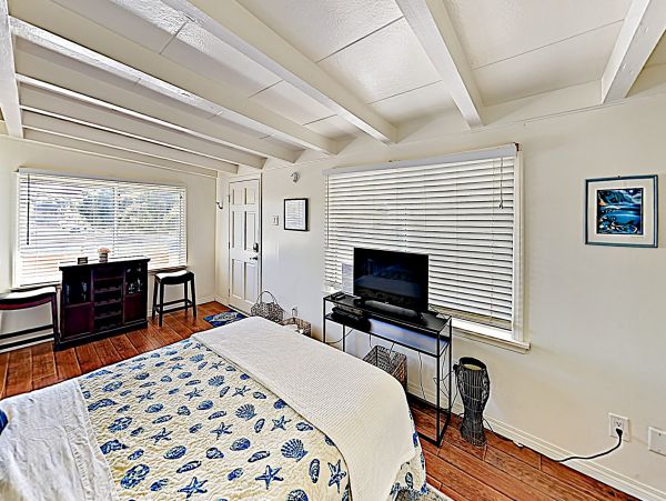 Santa Barbara County Home 1017347