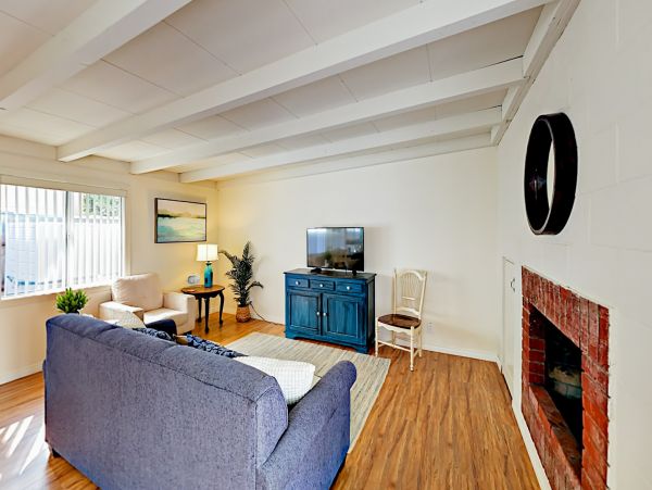 Santa Barbara County Home 1017349