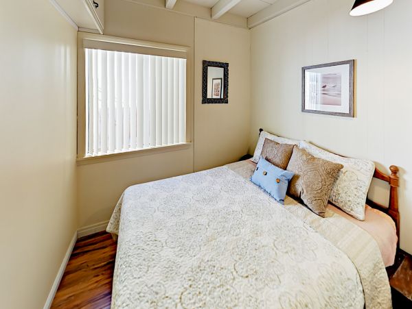 Santa Barbara County Home 1017349