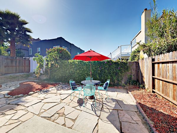 Santa Barbara County Home 1017349
