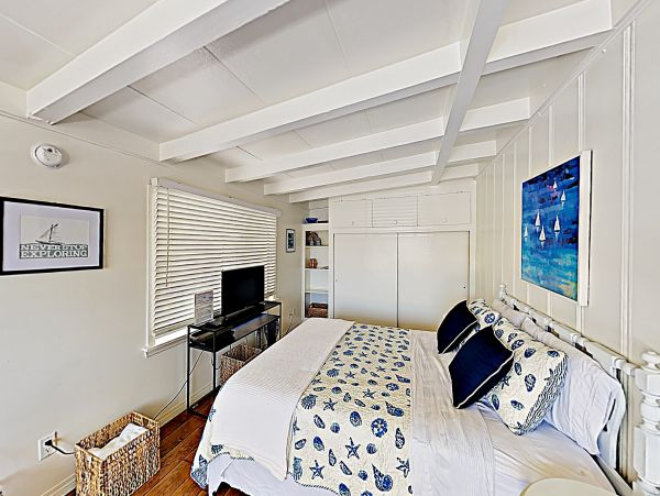 Santa Barbara County Home 1017349