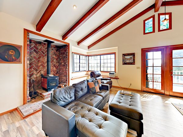 Santa Barbara County Home 1017350