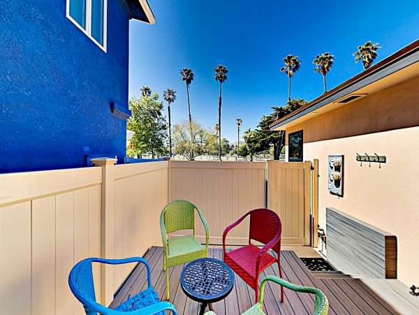 Santa Barbara County Home 1017351