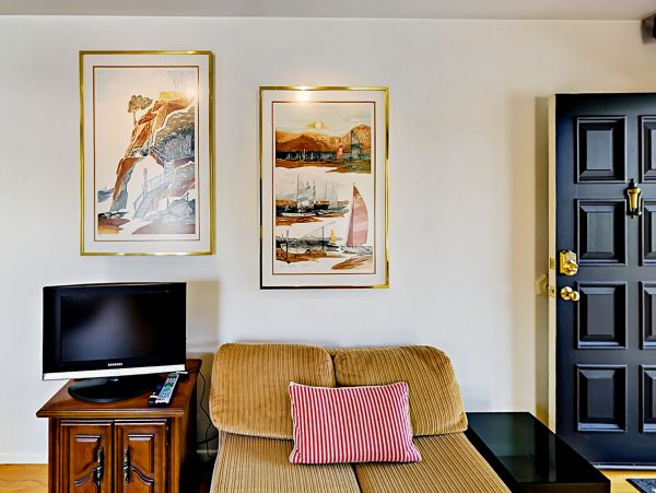 Santa Barbara County Home 1017351