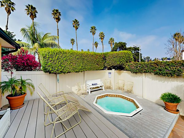 Santa Barbara County Home 1017351
