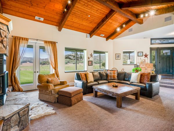 Santa Barbara County Home 1017354