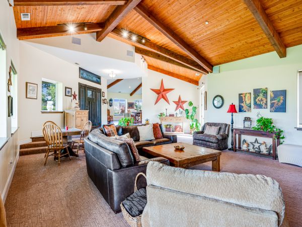 Santa Barbara County Home 1017354