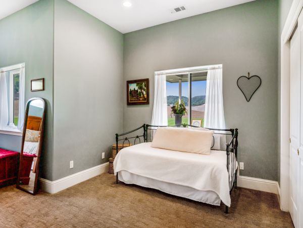 Santa Barbara County Home 1017354