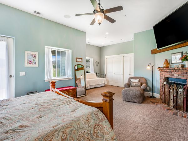 Santa Barbara County Home 1017354