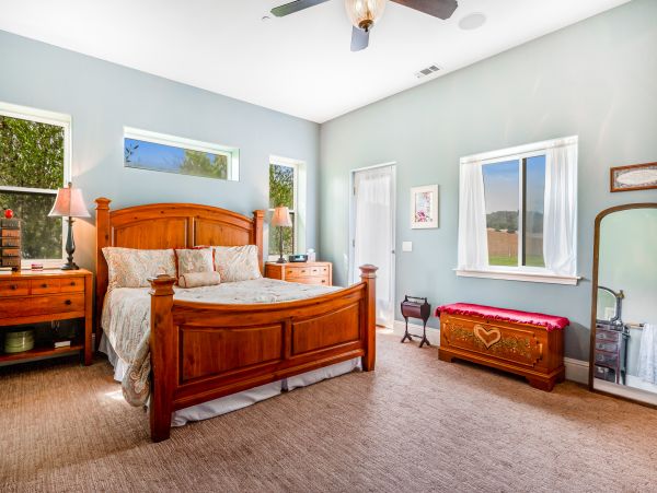 Santa Barbara County Home 1017354
