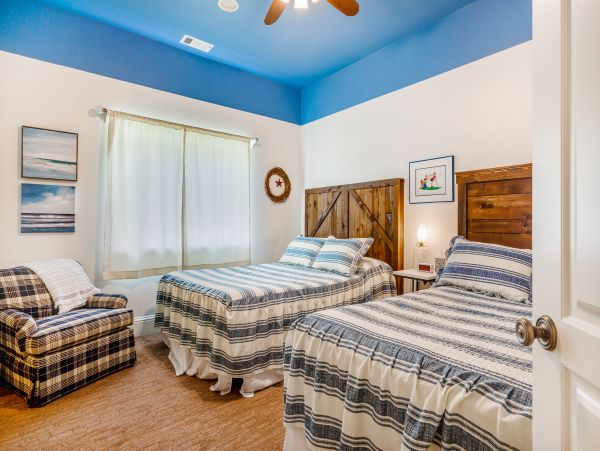 Santa Barbara County Home 1017354