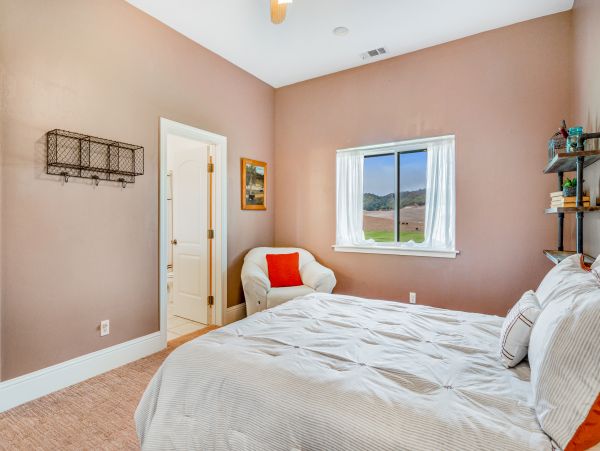 Santa Barbara County Home 1017354