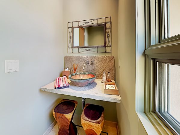 Santa Barbara County Home 1017357