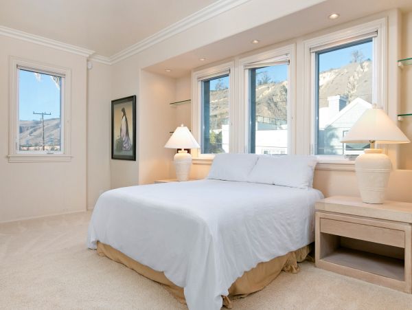 Santa Barbara County Home 1017358