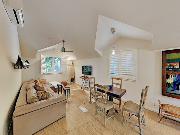 Santa Barbara County Home 1017359