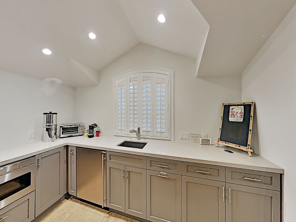 Santa Barbara County Home 1017359