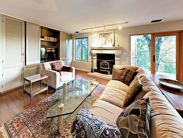 Santa Barbara County Home 1017361