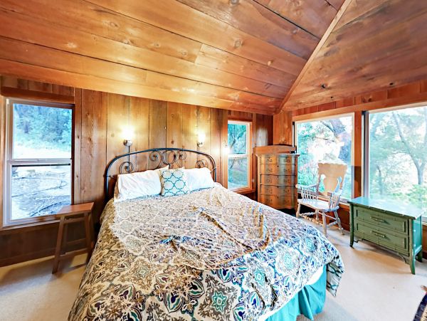 Santa Barbara County Home 1017361