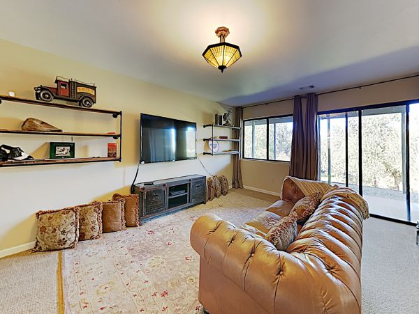 Santa Barbara County Home 1017366