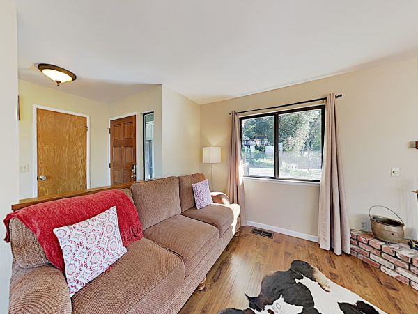 Santa Barbara County Home 1017366