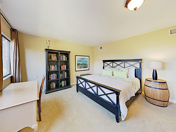 Santa Barbara County Home 1017366