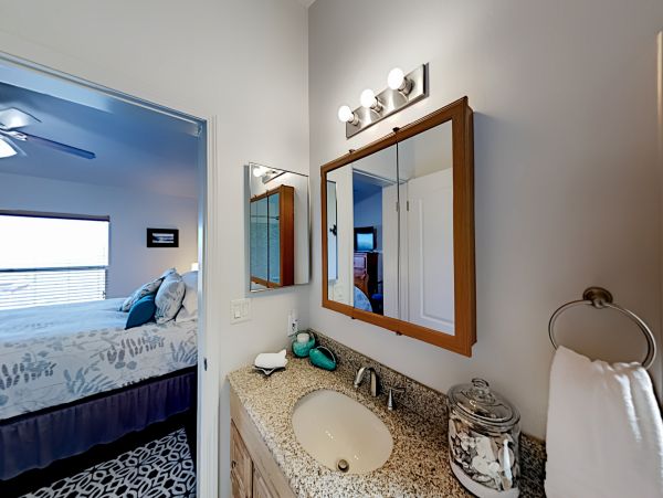 Santa Barbara County Home 1017367