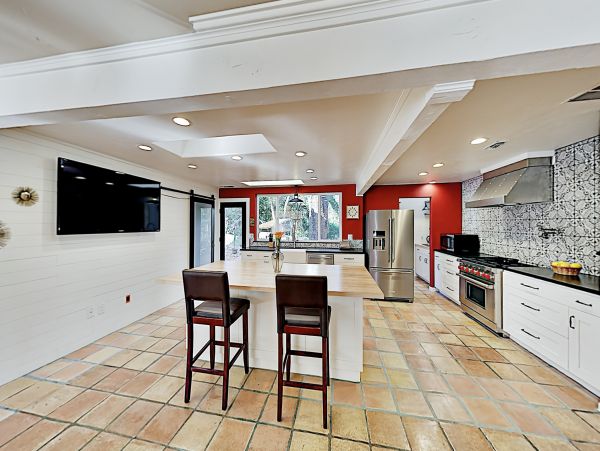 Santa Barbara County Home 1017368