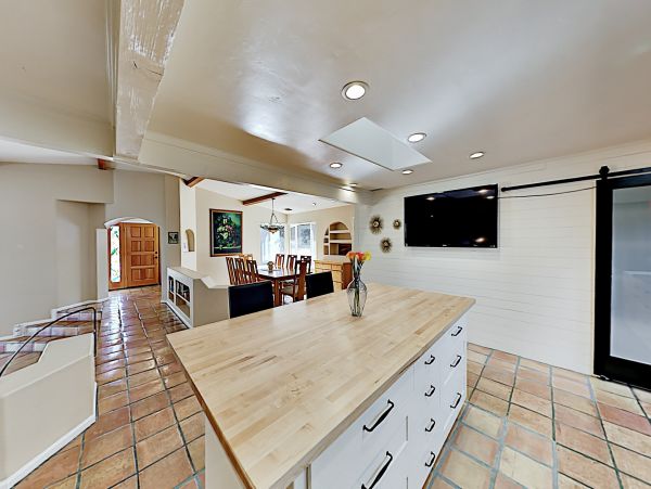 Santa Barbara County Home 1017368