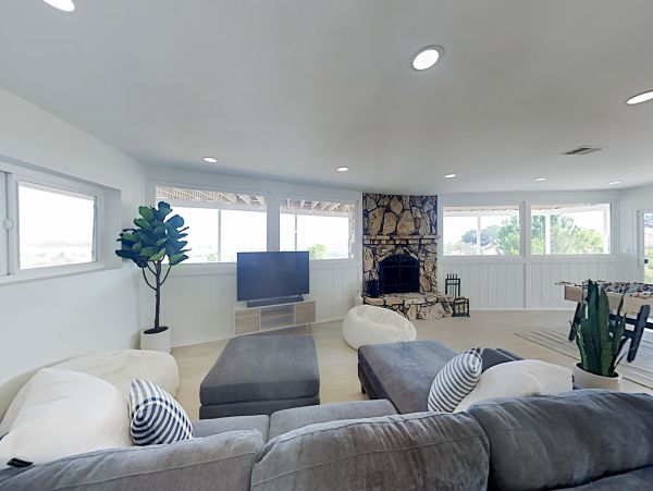 Santa Barbara County Home 1017369