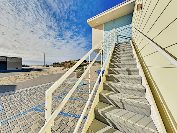 Santa Barbara County Home 1017370