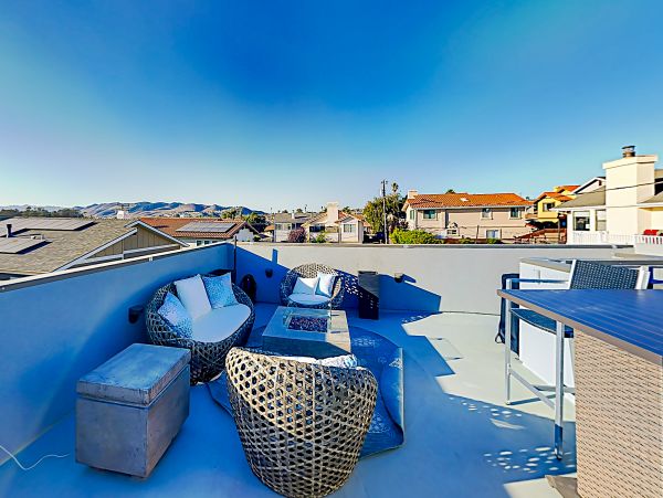 Santa Barbara County Home 1017371