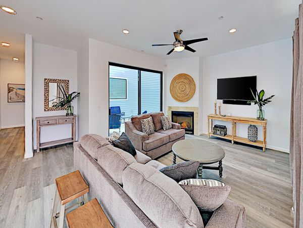 Santa Barbara County Home 1017372