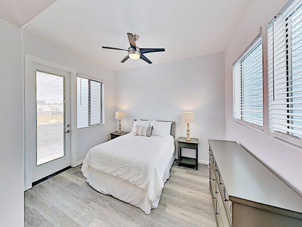 Santa Barbara County Home 1017372