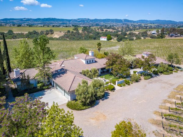 Santa Barbara County Home 1017373