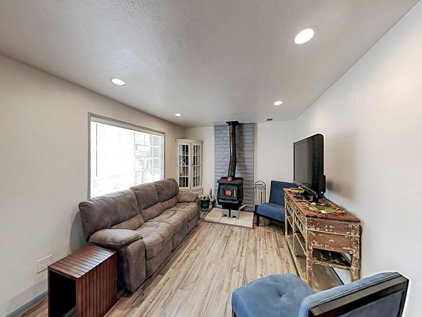 Santa Barbara County Home 1017375