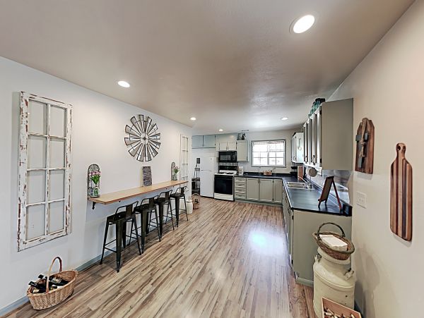 Santa Barbara County Home 1017375