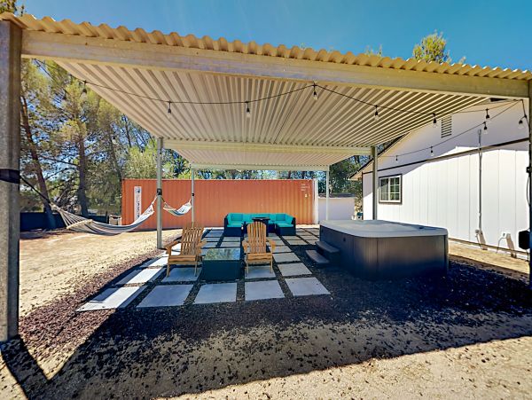 Santa Barbara County Home 1017375