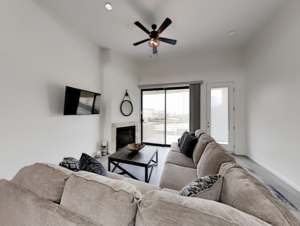 Santa Barbara County Home 1017376