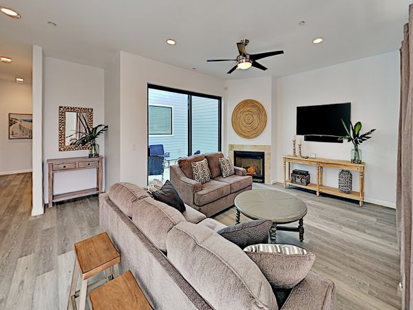 Santa Barbara County Home 1017376