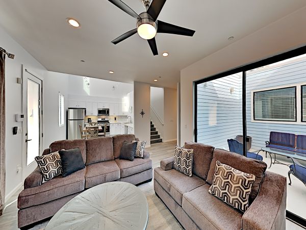 Santa Barbara County Home 1017376
